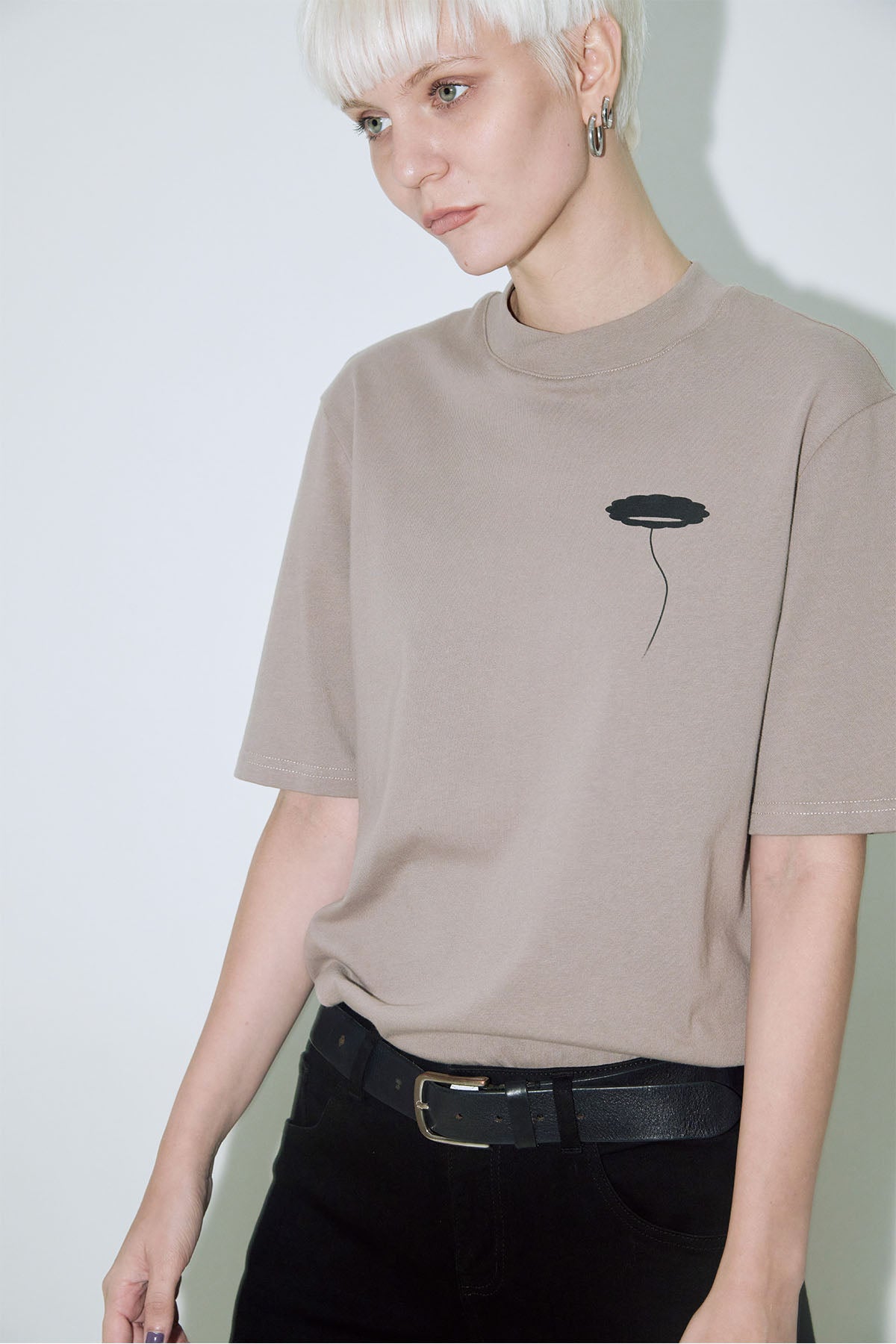 Slot Dahlia Tee in Brown