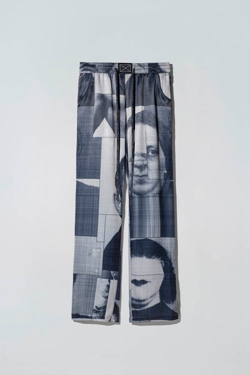 Suitpants with body patchwork design in grey