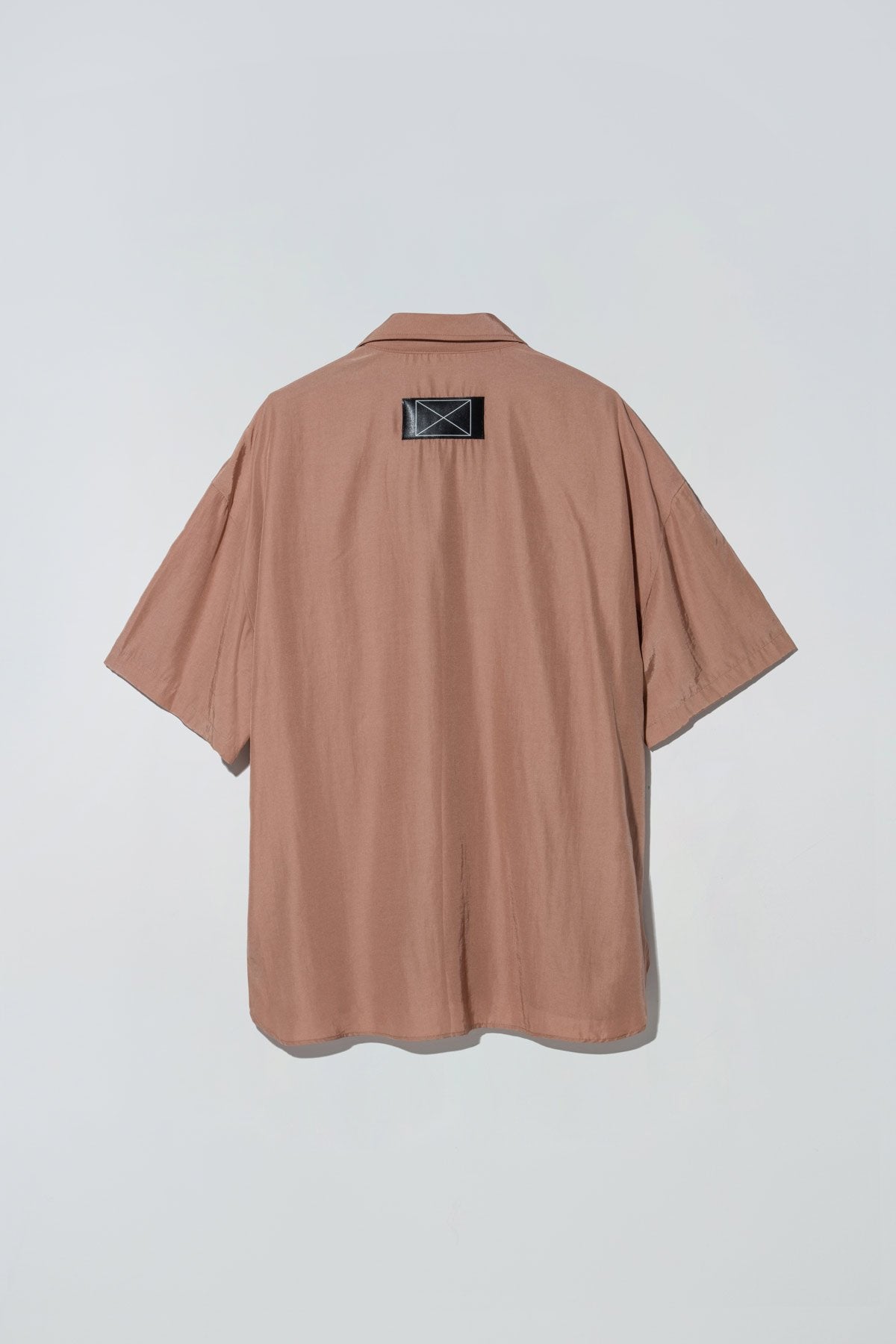 Billie Shirt Nude