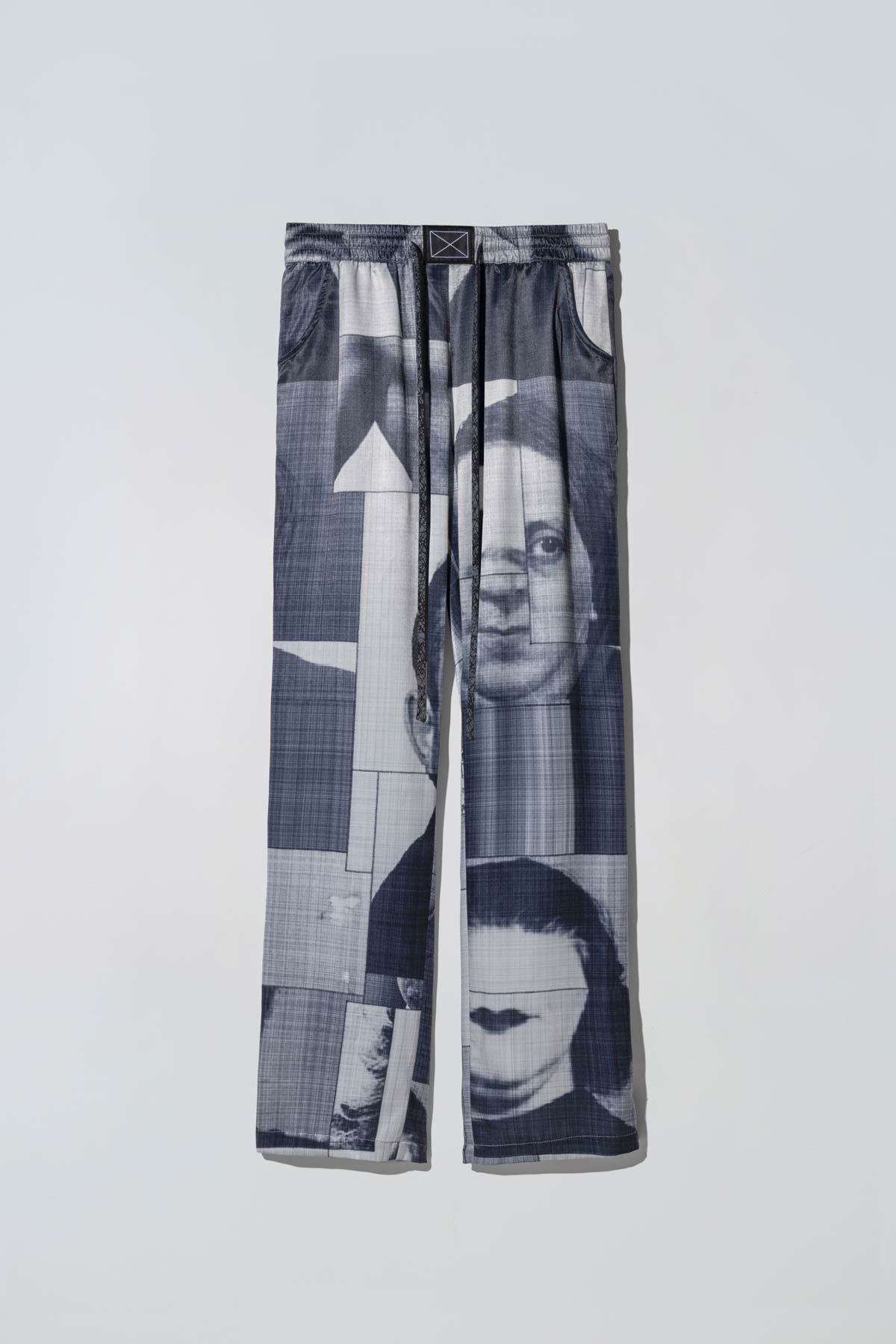 Liberty Suitpants in Black List Print Pale Goldenrod