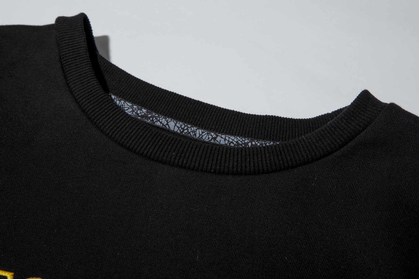 Möbius Loop Sweatshirt Black