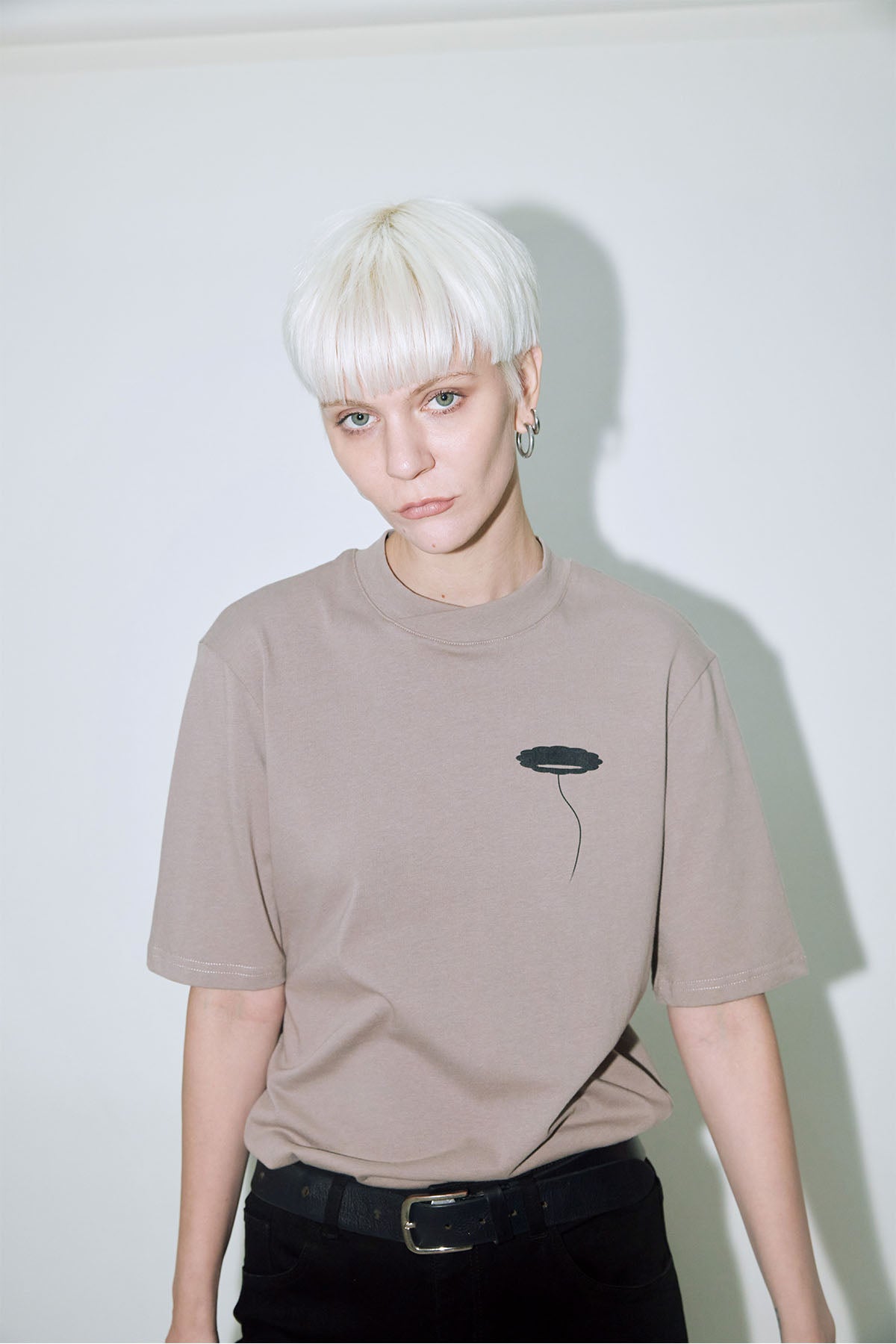 Slot Tee in Brown